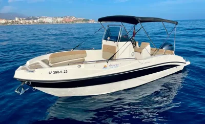 Lancha Nireus 620