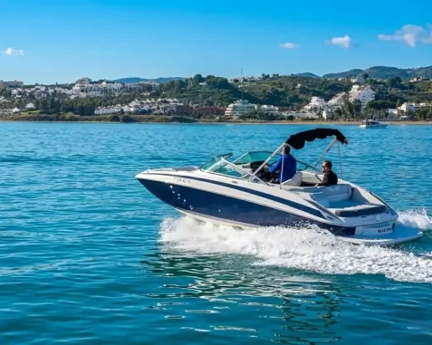 Lancha Regal 22